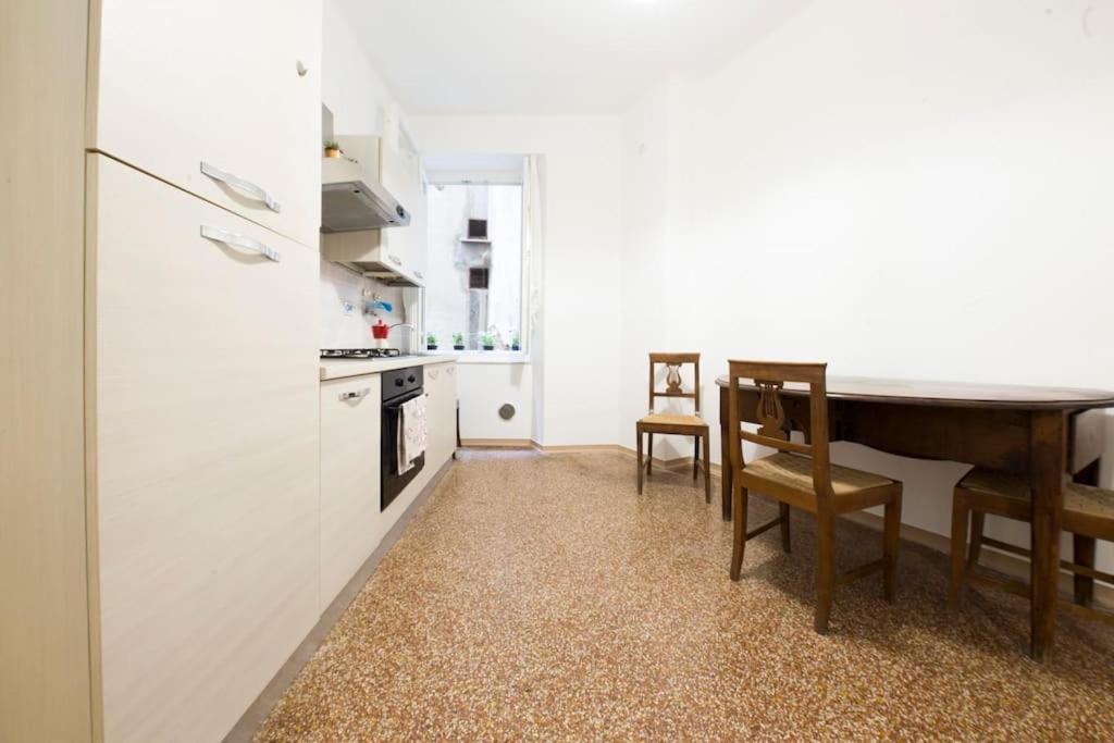 Agostino'S Apartment Genova Esterno foto